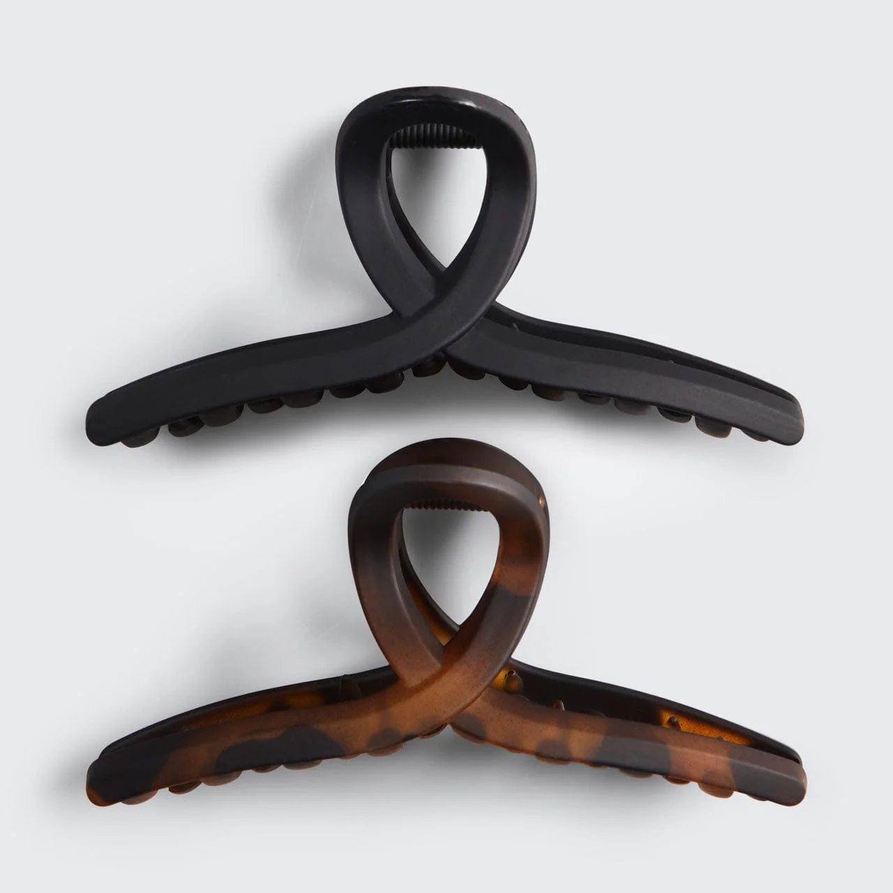 Black & Tort Loop Claw Clips 2pc Set - Large - Image 4