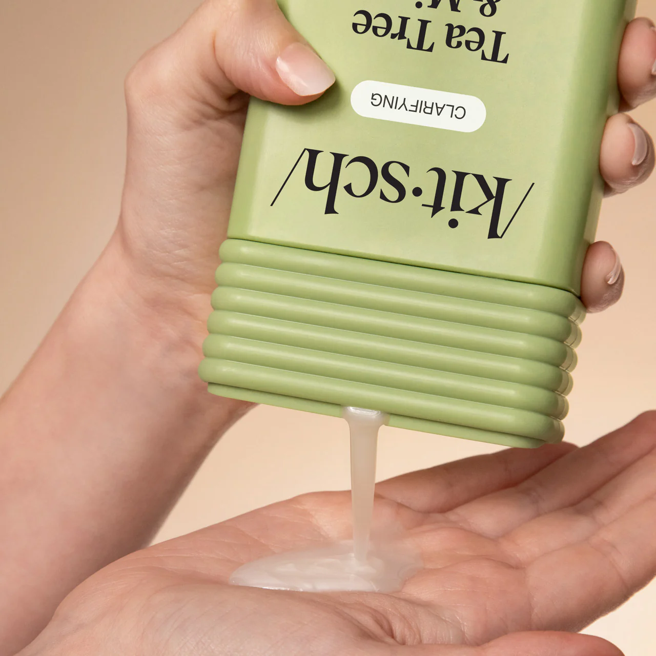 Tea Tree & Mint Clarifying Shampoo - Image 6